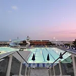 Lido Ξενοδοχείο Μπιμπιόνε
