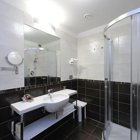 Lido 4* بيبيوني