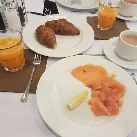 Lido 4*